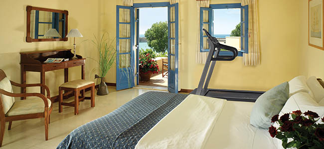 Bungalow Sea Front with Private Gym